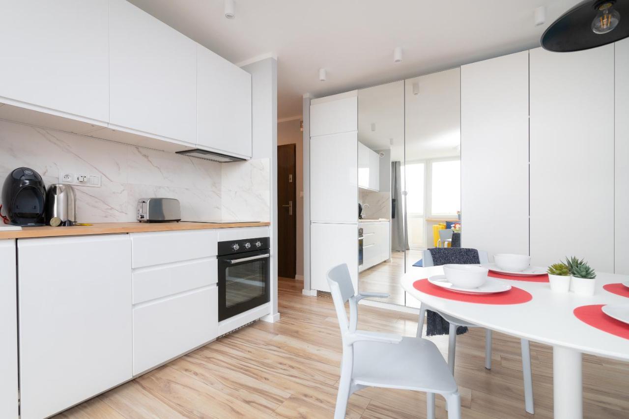 Beautiful 2 Rooms Flat With Balcony Varsovia Exterior foto
