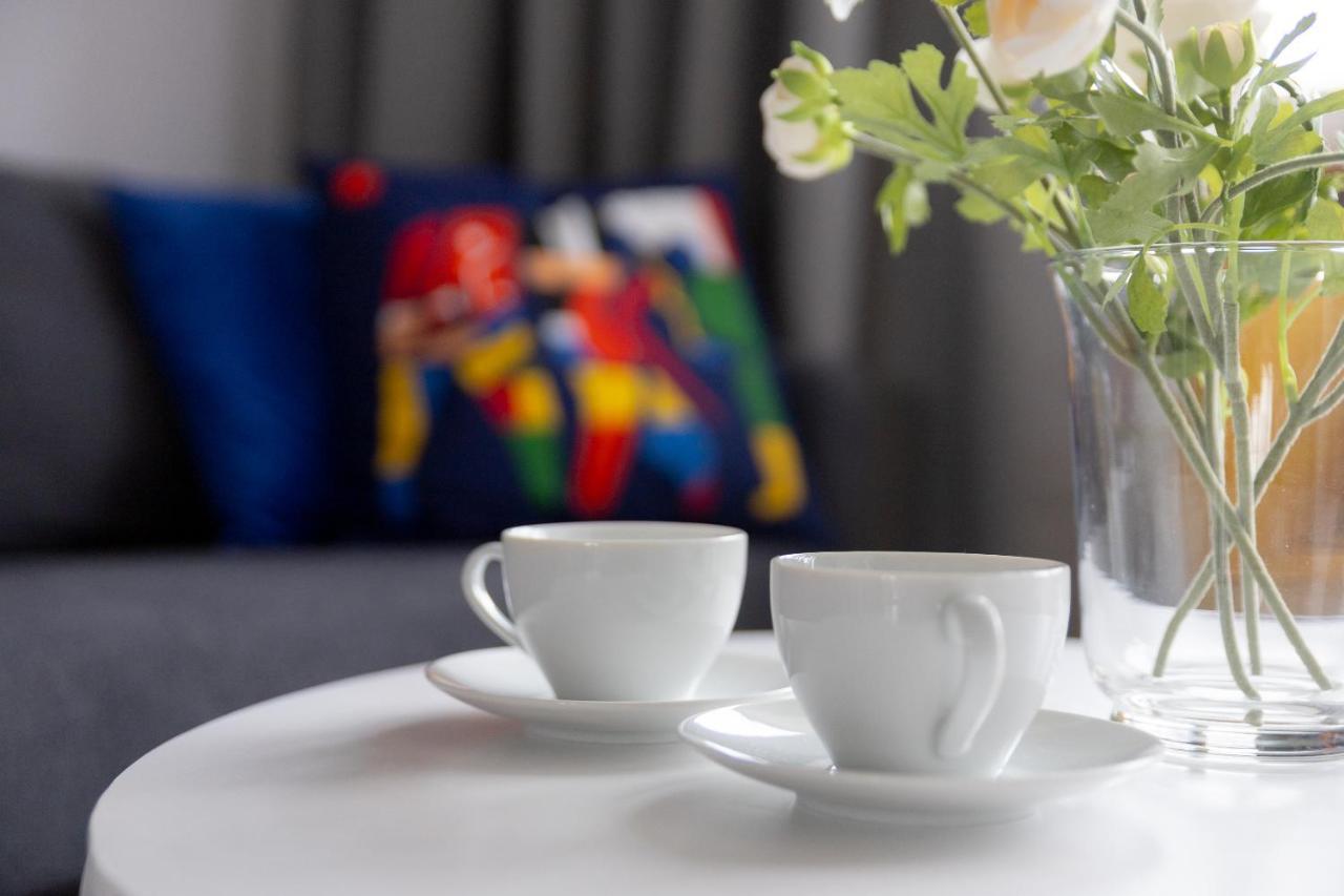Beautiful 2 Rooms Flat With Balcony Varsovia Exterior foto